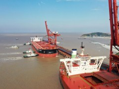 宁波舟山港成为全球首个年货物吞吐量超14亿吨大港